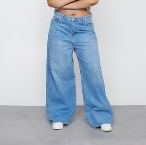 Nasty Gal wide leg jeans size 22